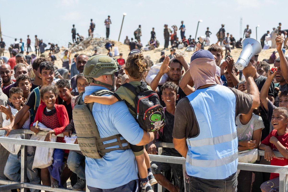 This is what @UNRWAUSA calls “militarized aid”: decorated U.S. veterans and local Palestinian staff working side-by-side to deliver food compassionately, securely, and without Hamas interference. 

UNRWA was kicked out of Gaza after nearly a dozen of its staff were found to be