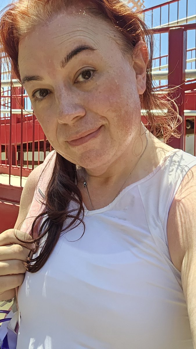 At the park, cruising sniffies. One of you losers needs to pay for my girlfriend's food