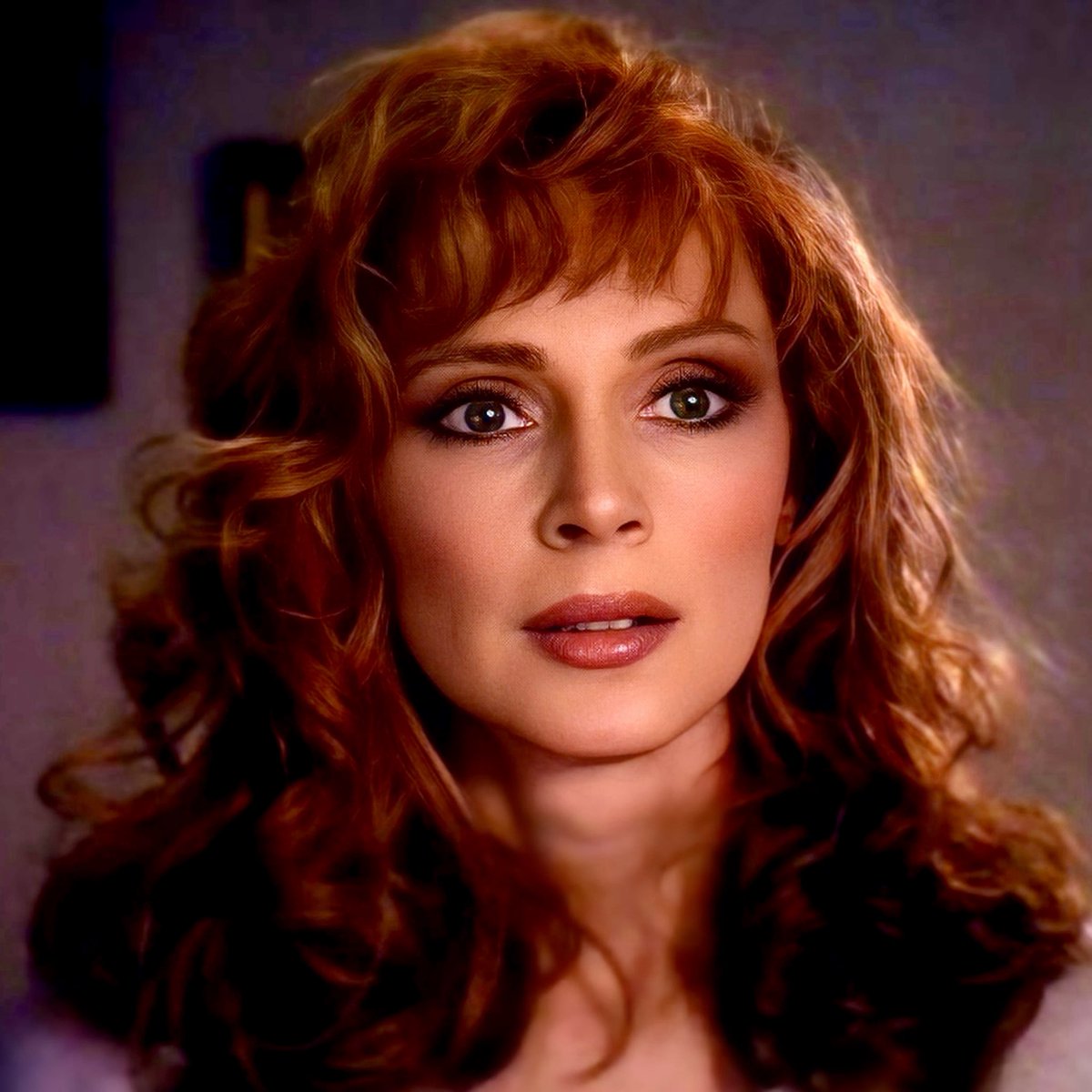 GlojoCuscuhing's tweet photo. Gates McFadden as she appeared in the episode Sub Rosa episode 14 Season 7 Star Trek Next Generation 
#GatesMcFadden #SubRosa #DoctorBeverlyCrusher 
#StarTrekNextGeneration https://t.co/2OyuMOQFYh