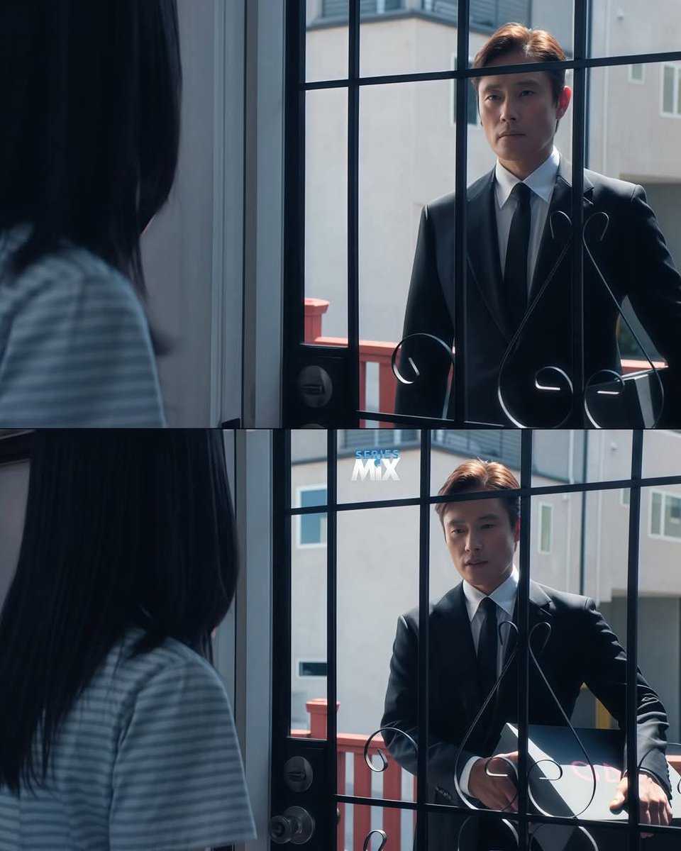 'Lui aussi il souffre terriblement.
Il souffre d’être incompris 
Il aurait tellement voulu que 456 fasse exactement les mêmes choix que lui pour se prouver à lui même que c’est lui qui était  dans le vrai depuis le début : « tt homme dns ma position aurai fait pareil »
Mais hélas