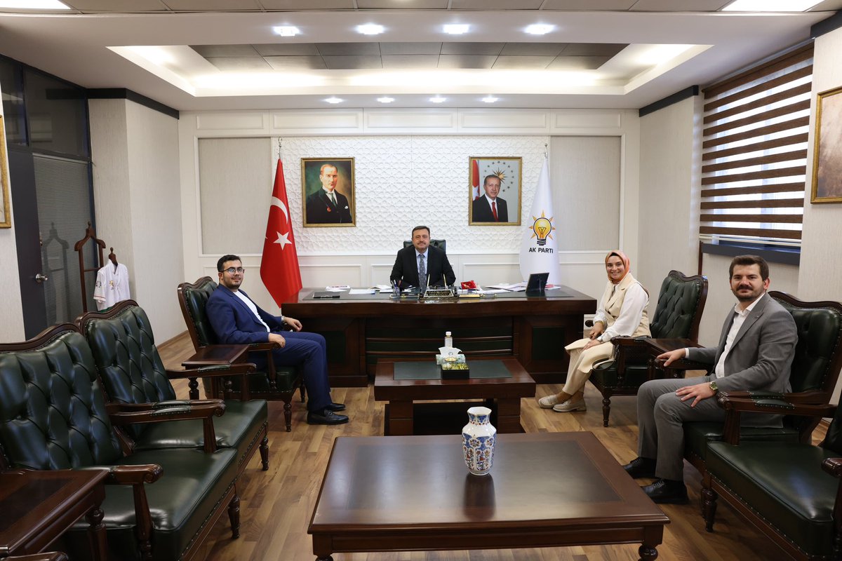 Fatih Muhaddis FEDAİOĞLU (@fmfedaioglu) on Twitter photo Gençliğimizle gurur duyuyoruz!
Genel Merkez Gençlik Kolları Genel Başkan Yardımcımız ve Seçim İşleri Başkanımız Sayın Özge Çelik, MKYK Üyemiz Sayın Recep Altıntaş ve İl Gençlik Kolları Başkanımız Mustafa Durmuş’u İl Başkanlığımızda ağırladık.
İnandığımız yolda gençlerle Gençliğimizle gurur duyuyoruz!
Genel Merkez Gençlik Kolları Genel Başkan Yardımcımız ve Seçim İşleri Başkanımız Sayın Özge Çelik, MKYK Üyemiz Sayın Recep Altıntaş ve İl Gençlik Kolları Başkanımız Mustafa Durmuş’u İl Başkanlığımızda ağırladık.
İnandığımız yolda gençlerle