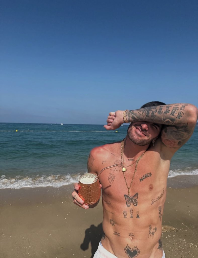 QUEEEEE SUBAN LA FOTO JUNTOS YA