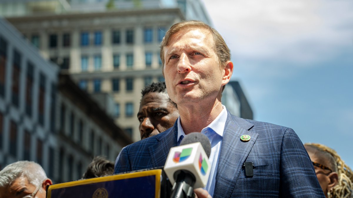 nycpa's tweet image. Everyone should be horrified by what's happening at immigration court proceedings.
All New Yorkers of faith, and of conscience, must do everything they can to stop the harm and bear witness.
These ICE abductions are completely devoid of humanity, compassion, and due process.