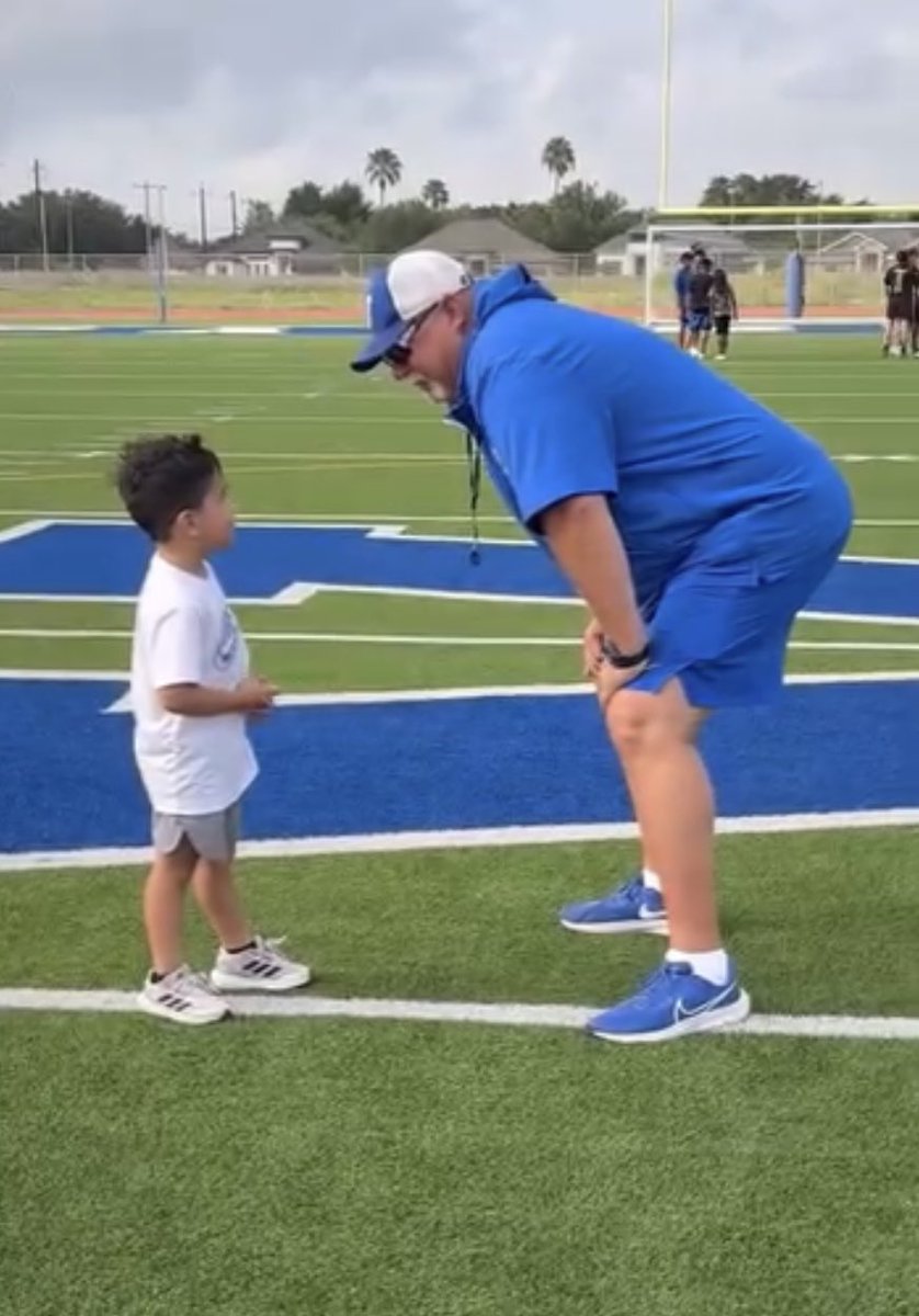 CoachGilpin's tweet photo. The innocence of young children makes me smile. https://t.co/SDTOmmO0EV