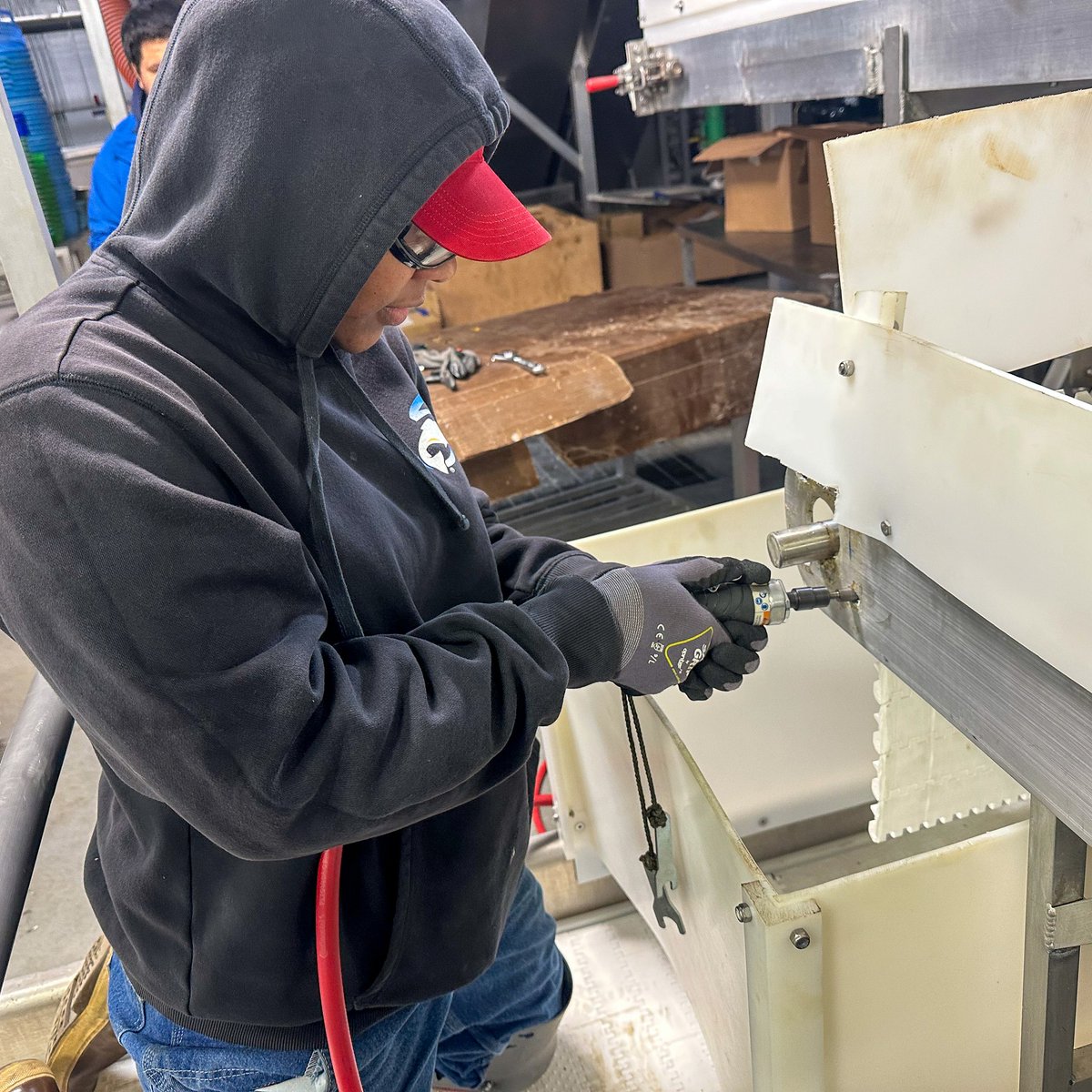 pwsc_alaska's tweet image. Ashley, a PWSC millwright student, is spending summer as a mechanic helper at Silver Bay Seafoods—putting her training to work on real machines &amp;amp; growing her skills daily. Way to go, Ashley! #PWSC #Millwright #HandsOnLearning #WomenInTrades #AlaskaJobs
