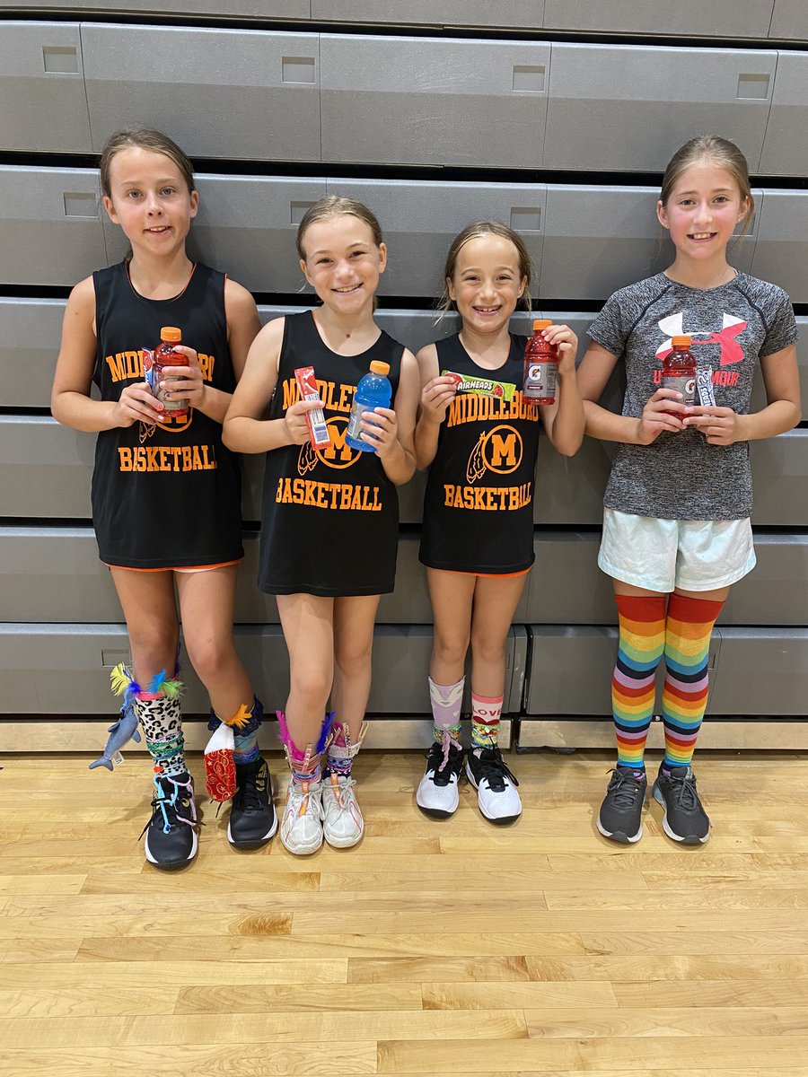 Sachem Summer Hoop Clinic

Shoutout to our winners of the Crazy Sock contest, just look at those crazy socks! #FutureSachems #RollTribe🙌🏻🏀