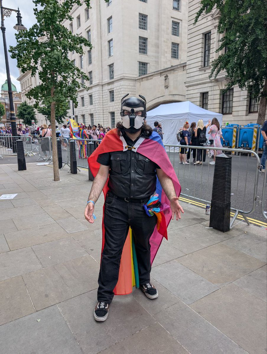 Pup_Gray's tweet photo. I completely forgot to cross post with butterfly app!

I was in London Pride this year! Major props to the wonderful guys at @Club_Collared for getting us in the parade and making it such a memorable day. https://t.co/9qOeyjqsWK