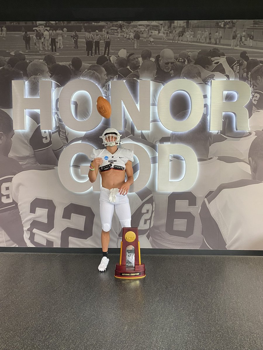 FieneKarsten's tweet image. I had a great time @Harding_FB today. Thanks @CoachBigHU for having me out and showing me around! @recruitLSFB @lstigerfootball @PaulSimmonsHU @CoachD_BisonsWR @JPRockMO