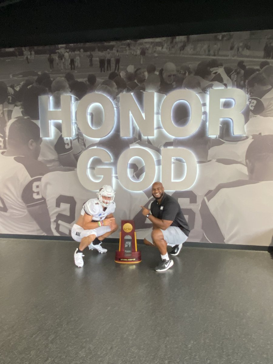 FieneKarsten's tweet image. I had a great time @Harding_FB today. Thanks @CoachBigHU for having me out and showing me around! @recruitLSFB @lstigerfootball @PaulSimmonsHU @CoachD_BisonsWR @JPRockMO