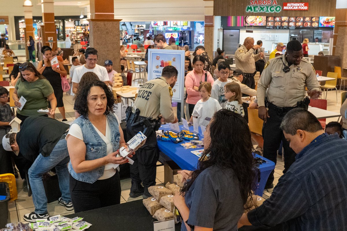 VERY COOL!

We had a great turnout today at Chill with a Cop even with those 🔥scorching🔥 temps! We had a blast catching up with our community and keeping cool together.

From free snacks and games to fun giveaways and friendly conversations, it was all about connection and