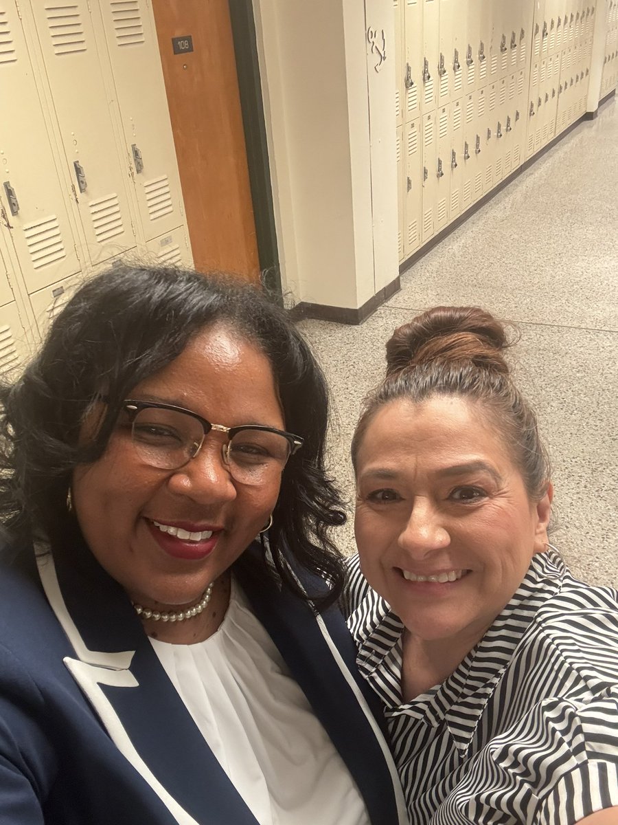 Mellotta Hill (@mellottahill1) on Twitter photo So thankful for Ms. Moya- <a href="/PineForest28311/">Pine Forest 28311</a> thank you for your extra added touch to make Summer Academy awesome 😎 So thankful for Ms. Moya- <a href="/PineForest28311/">Pine Forest 28311</a> thank you for your extra added touch to make Summer Academy awesome 😎