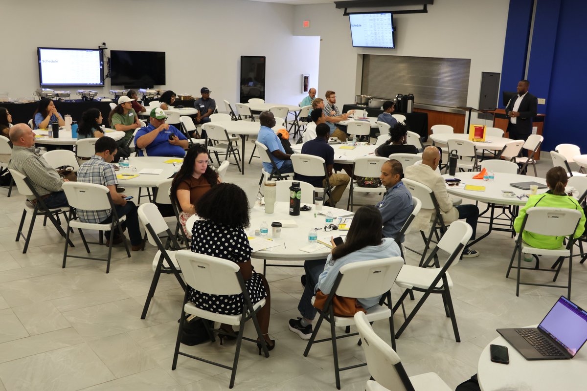 TSUCollegeofAG's tweet image. TSUAg is thrilled to be hosting this week dozens of participants in the College-led DARE Clean Energy Workforce Bootcamp, where students and professionals alike learn about what a future-ready clean energy workforce can be. #workforcedevelopment #cleanenergy #FutureProfessionals
