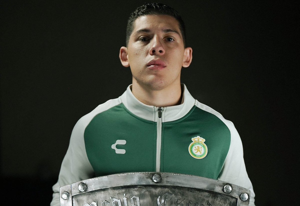 Piel Esmeralda💚🦁 (@pielesmeralda8) on Twitter photo 🚨| Un joven menos
Sebastián Fierro se convertira en baja del club león, este llegaria a Mazatlán después de no tener apenas minutos en la institución verdiblanca.
Vía: <a href="/PacoMontesLA/">Paco Montes</a>
#PielEsmeralda #Nyra 🦁💚 🚨| Un joven menos
Sebastián Fierro se convertira en baja del club león, este llegaria a Mazatlán después de no tener apenas minutos en la institución verdiblanca.
Vía: <a href="/PacoMontesLA/">Paco Montes</a>
#PielEsmeralda #Nyra 🦁💚