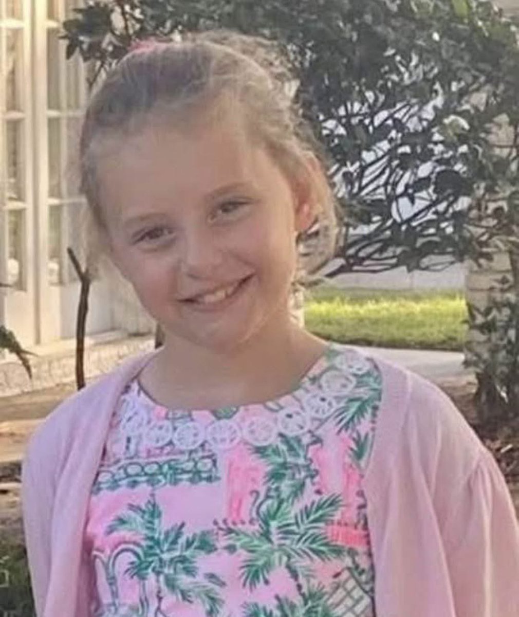 The body of little Mary Grace Baker was just recovered. She was a 3rd grade student from Beaumont, TX

A lovely angel, would like everyone to pray for her🙏🙏🙏