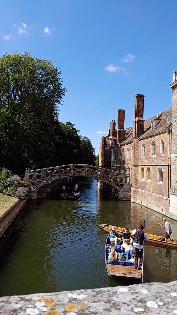 ddbusra's tweet photo. Hello from King’s College, Cambridge ☺️
#Cambridge https://t.co/sSTbNaj3fy