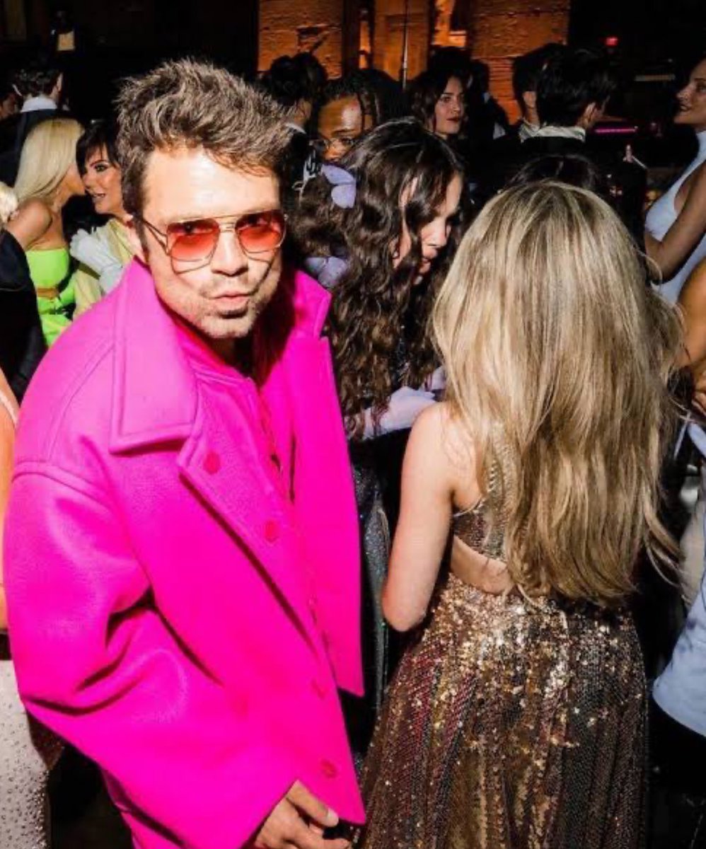 buckysemail's tweet image. im crying bc this is the only sabrina & seb content we have BYE