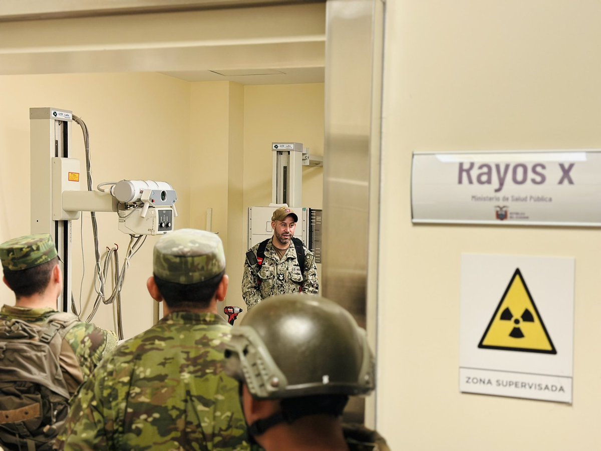 <a href="/Presidencia_Ec/">Presidencia Ecuador 🇪🇨</a> <a href="/DanielNoboaOk/">Daniel Noboa Azin</a> <a href="/Salud_Ec/">Ministerio de Salud Pública 🇪🇨</a> <a href="/Salud_CZ4/">Coordinación Zonal 4 🇪🇨</a> <a href="/DraAuraLopez/">Aura López</a> <a href="/marcelo_daza/">Marcelo Daza</a> <a href="/EjercitoECU/">Ejército Ecuatoriano</a> Estos trabajos arrancaron el pasado día sábado culminando este martes y obedecen a una planificación interinstitucional ejecutada a través de <a href="/Salud_Ec/">Ministerio de Salud Pública 🇪🇨</a> , <a href="/CancilleriaEc/">Cancillería del Ecuador 🇪🇨</a> y el Buque Comfort, desde el pasado mes de enero. 5/6