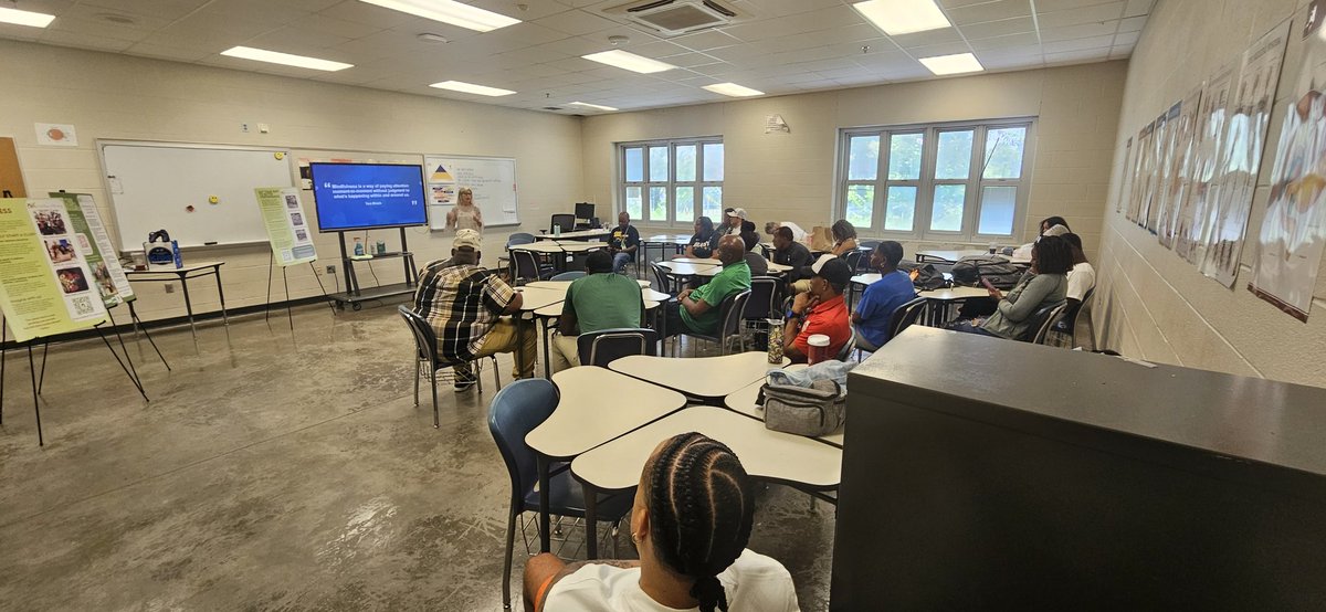 shuff13's tweet image. BCS is the BEST! Health, Physical Education, and Driver Education Teachers are having a great day of professional development sessions at Parker HS. @asahperd @DrMarkSullivan @HEAL_United @prwill1052 @NAHPL_ST @BhamCitySchools