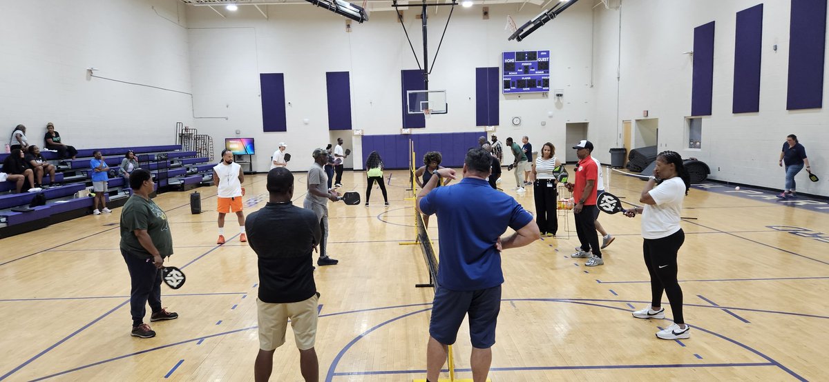 shuff13's tweet image. We ended the day on the pickleball courts! Sensational Summer PD was amazing for all! Thanks to everyone who made our day a success! BCS Strong! @asahperd @DrMarkSullivan @HEAL_United @prwill1052 @BhamCitySchools @NAHPL_ST
