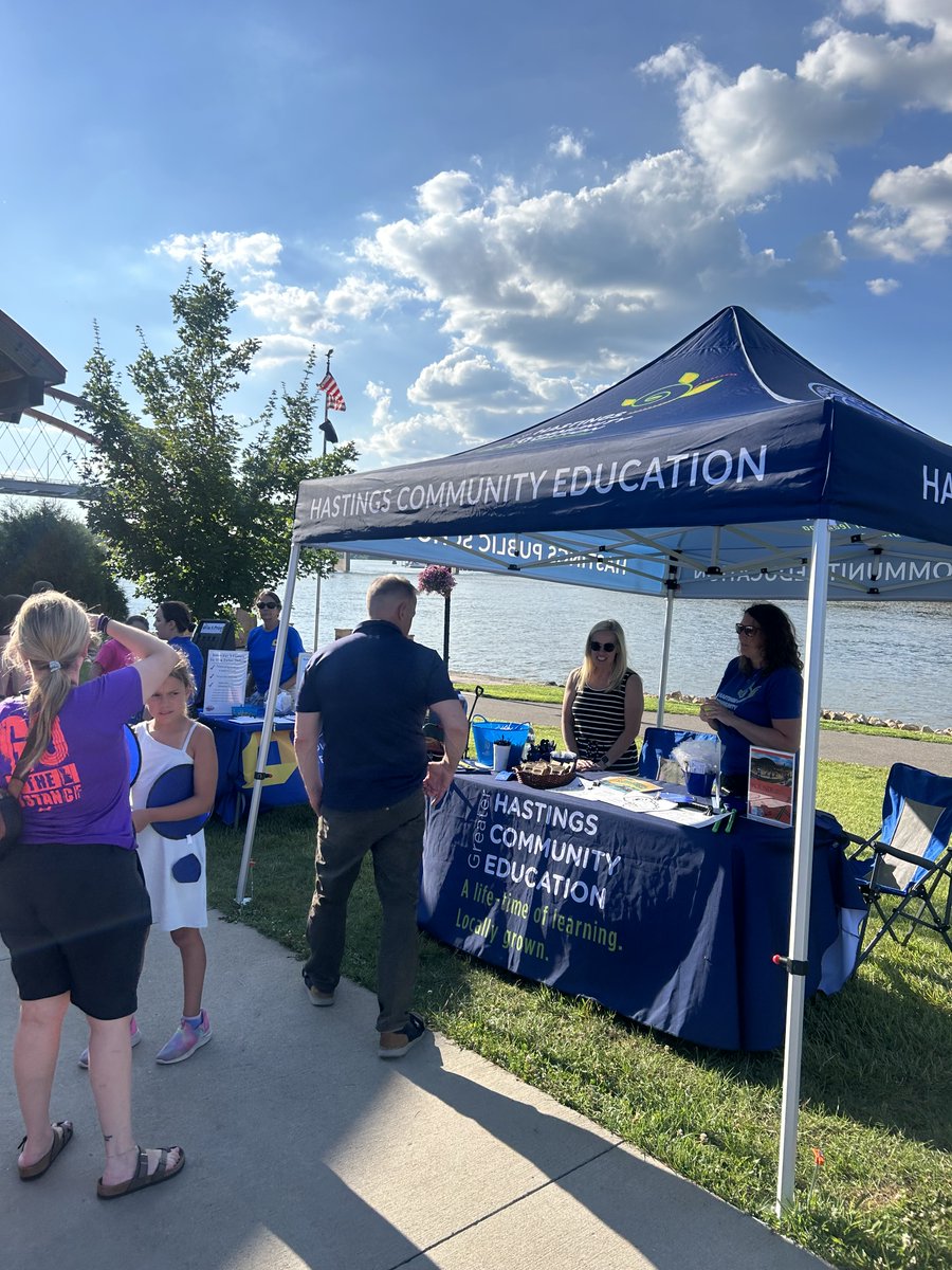 DrMattKleinMN's tweet image. Great time at Lakeville Family Fun Fest and Hastings Party in the Park today! Good people and a beautiful evening in CD 2.