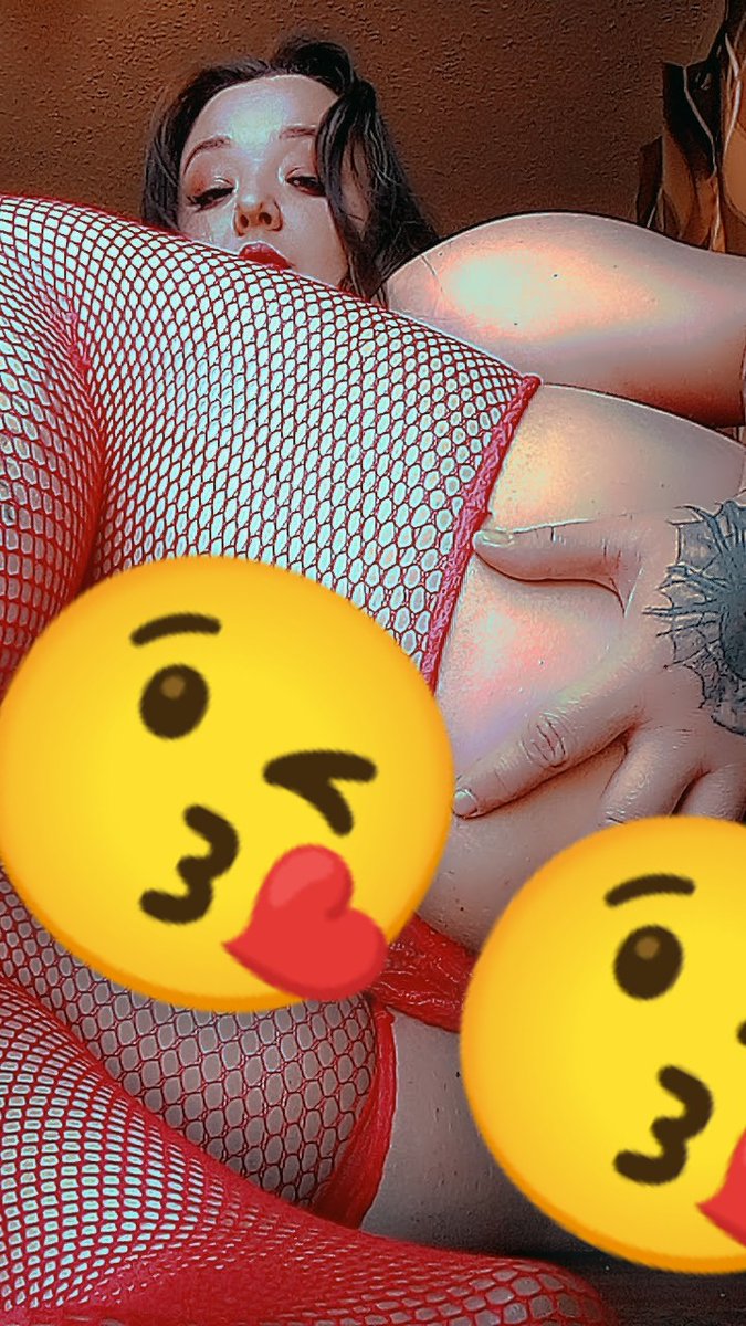 Beg4Becky's tweet photo. Welcome to the brat palace 💋
Spoiled, sensual, and always in charge.
📸 Custom content
💦 Sexting &amp; voice
🧠 Fetish-friendly
💸 Tribute before anything: $BegForBecky
DMs open—for the obedient only.

https://t.co/lh8xNbLH2C https://t.co/df5bP5NMk9
