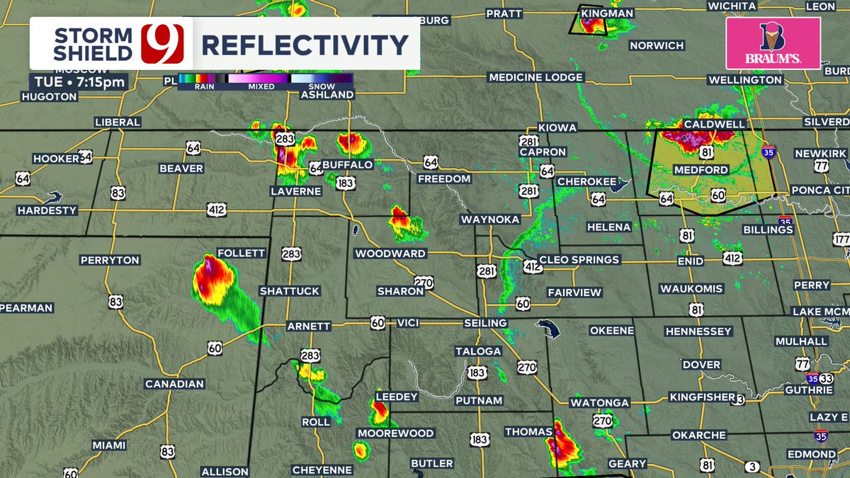 7:15 Radar Update: A warm &amp; humid evening with some scattered Summer time storms producing very heavy rainfall. A few of the storms are always capable of small hail &amp; damaging winds. Storms are generally moving south slowly. #okwx