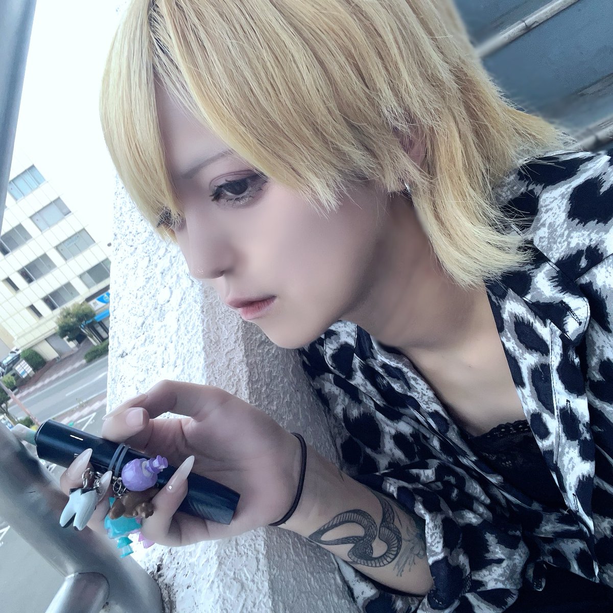 vb_rpy's tweet image. 街は平和です