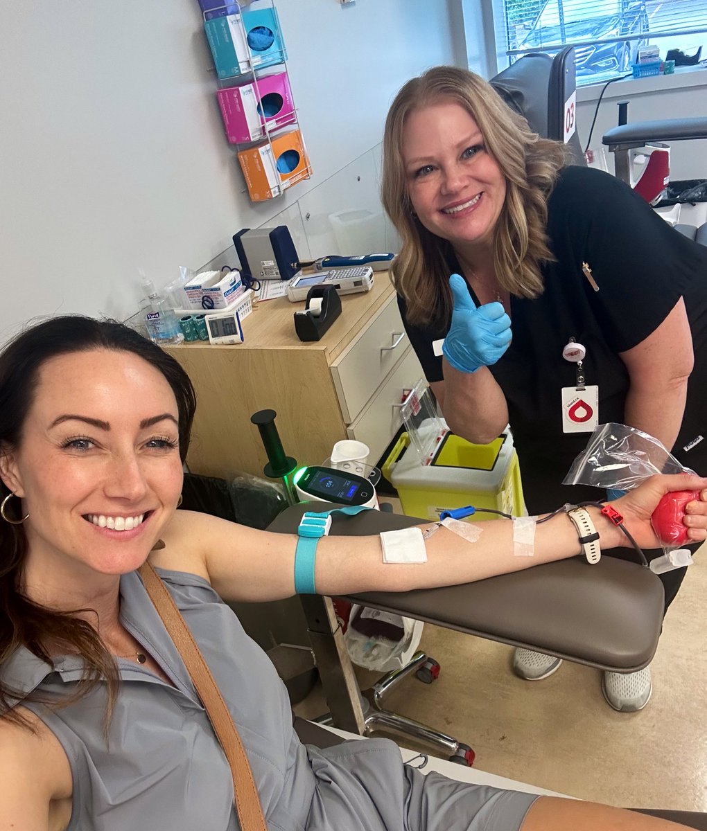 Friendly reminder this is one of the easiest ways you can save lives and it’s so easy ❤️ (plus you get free Oreos after) #CanadasLifeline