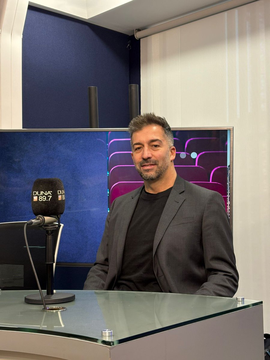 #AireFresco | En #DunaCiencia junto a Francisco Aravena, estamos con el  Doctor Álvaro Lladser, director Fundación Ciencia y Vida.   
 🔷 En vivo en YouTube, radioduna.cl y en nuestros diales.