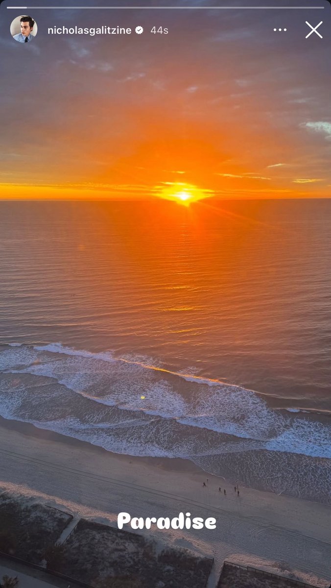 him being like "on to the next one" and a few days later he's (maybe, possibly) already in australia like okay work!!!