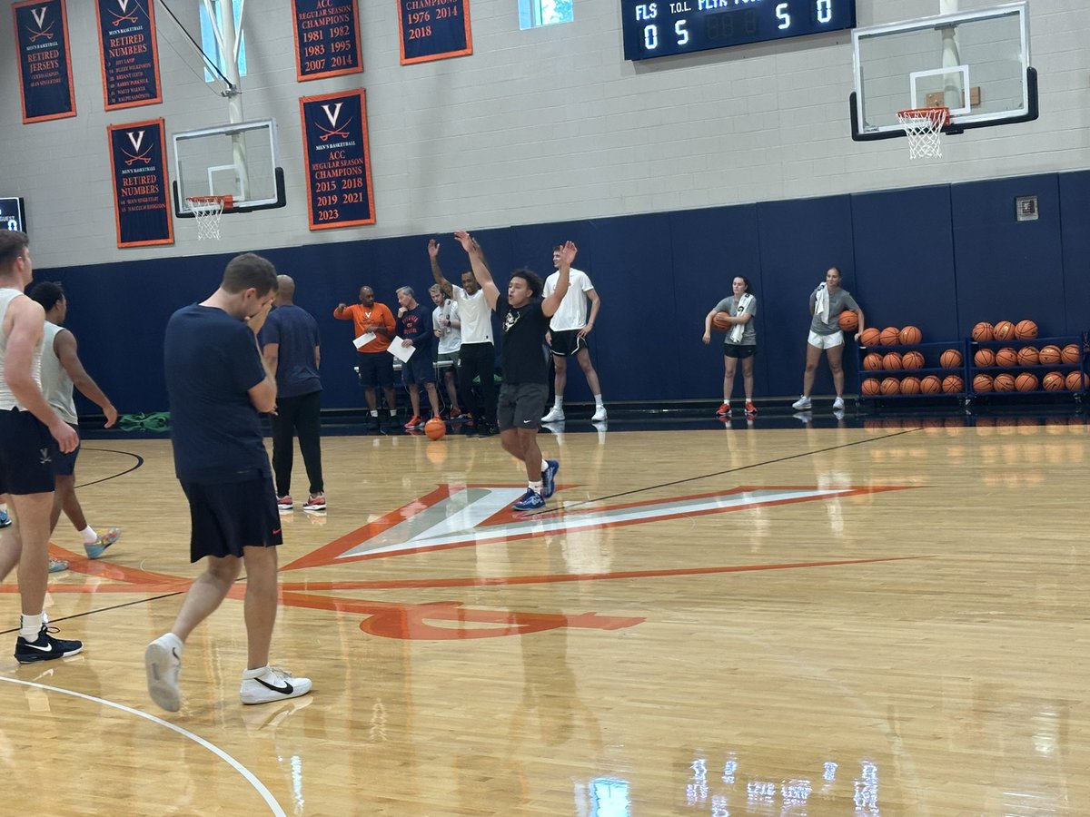 Today was my first opportunity to go to practice under Coach Odom. My concern after the resignation of CTB was preserving great culture. What I saw today was impressive on all fronts. 
✅ Positive energy and camaraderie among guys who had never played together a month ago, was