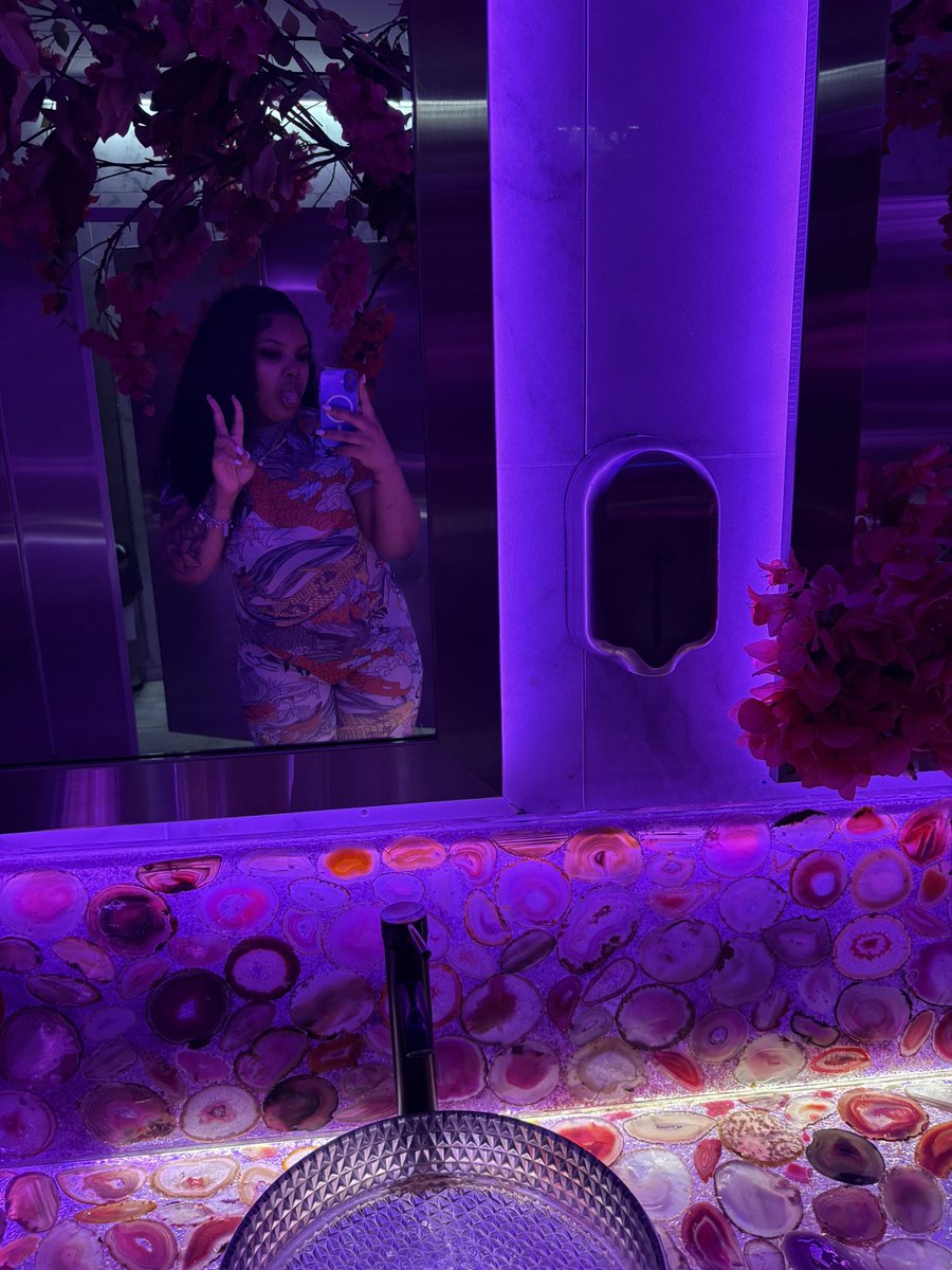 Zuri B tweet media