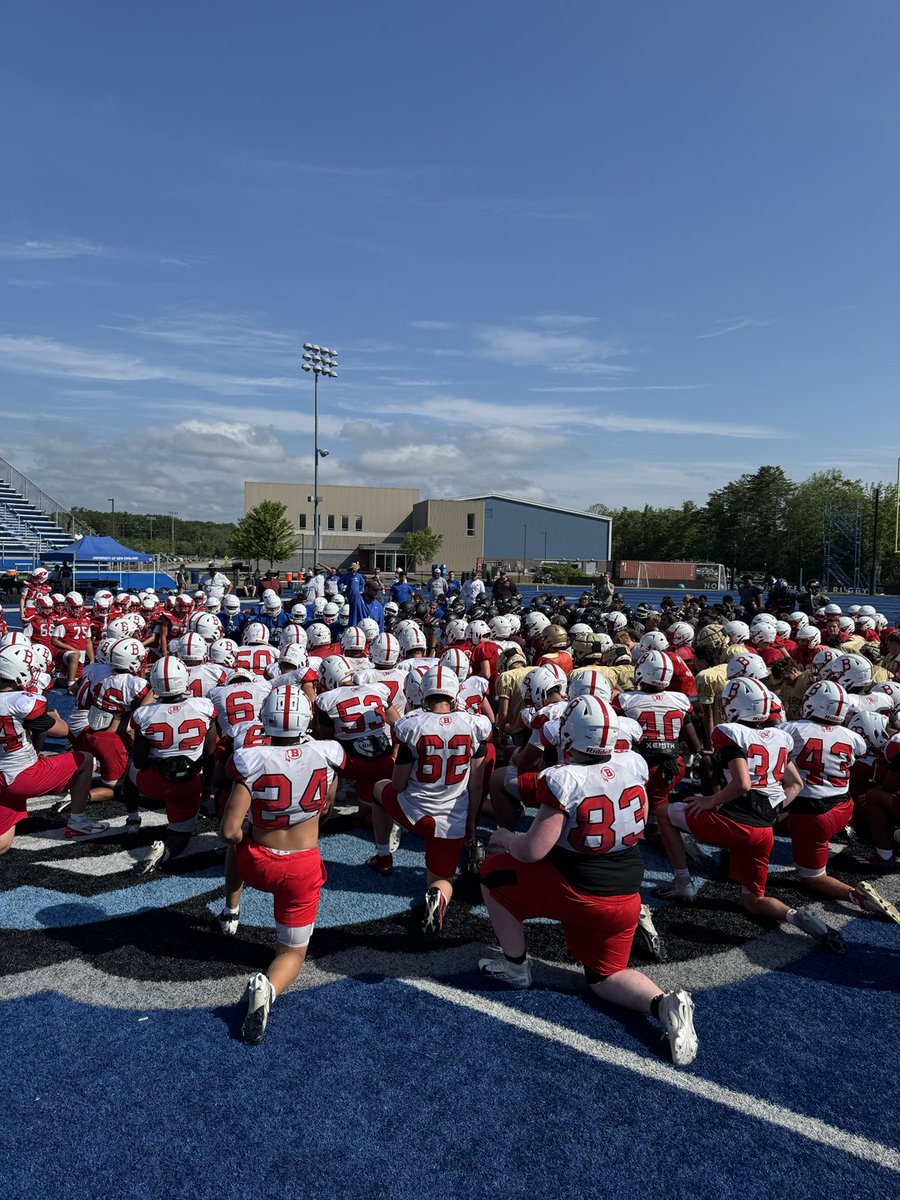 Dana Olson (@coacholson2) on Twitter photo Big thank u to <a href="/UNEfootball/">University of New England Football</a> for a great camp and congratulations to Barnstable for winning the battle of the beach 🏈🦅 Big thank u to <a href="/UNEfootball/">University of New England Football</a> for a great camp and congratulations to Barnstable for winning the battle of the beach 🏈🦅