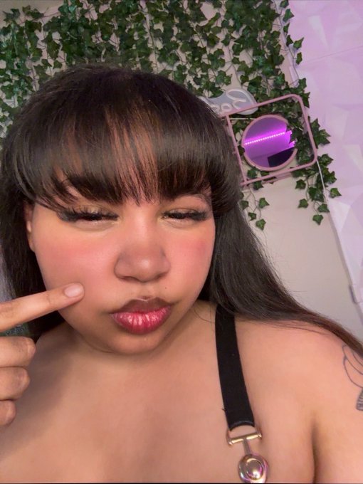 Watch SoulEaters.Dungeon 🌺⭐️'s leaked NSFW photo on TwXstars