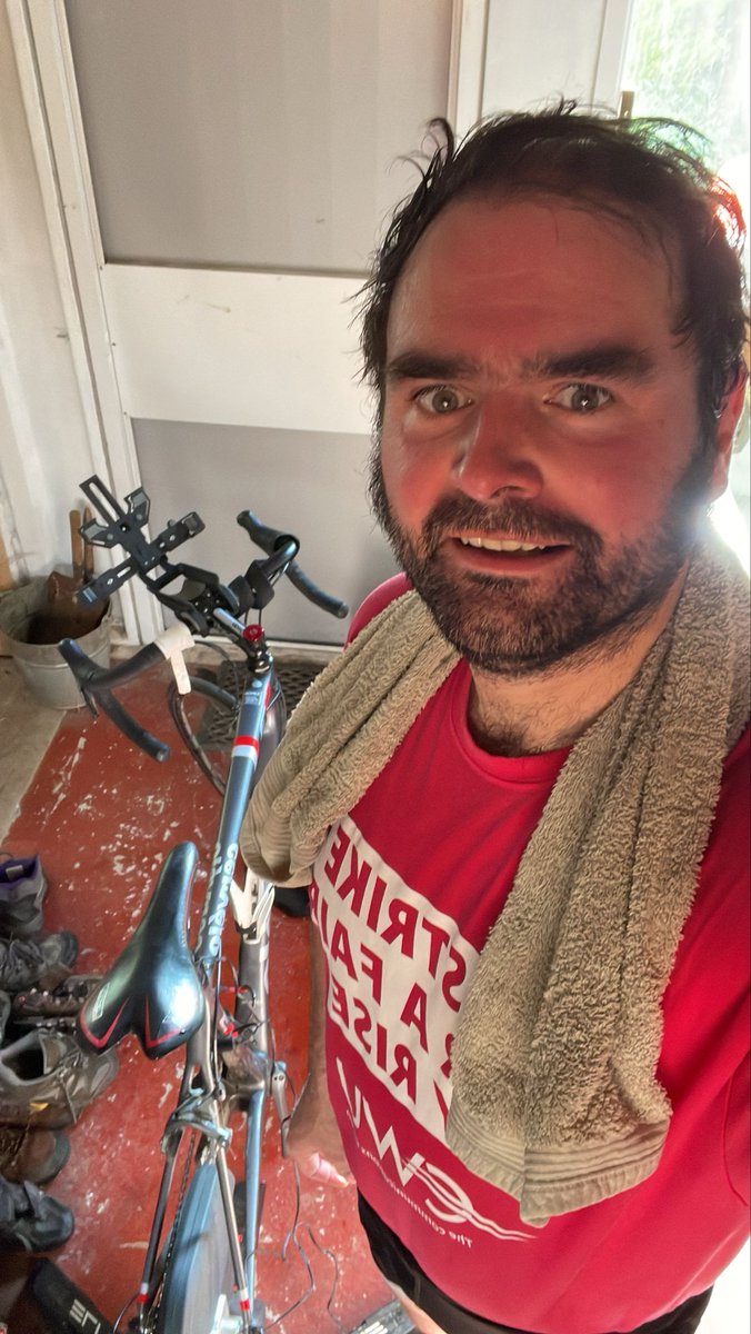 cwuha's tweet image. Matt & Phil have only 4 days before they set off on their 1,000-mile bike ride across Scotland to raise funds for Royal Marsden Cancer Charity and CWUHA Andy Kerr Project If you would like to sponsor them, please use the link below 👇👇🏿👇😀😀 @CWUnews
justgiving.com/team/thelonges…