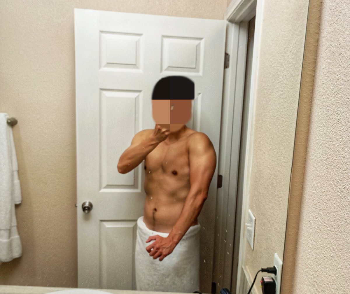 男生發這種身材照在社群網站好像比較負面

中年發福前記錄身材就靠推了

這種照片也不難拍
1.曬黑點
2.運動完
3.拍照時用力

所以各位姐姐妹妹別被網路肌肉照騙了