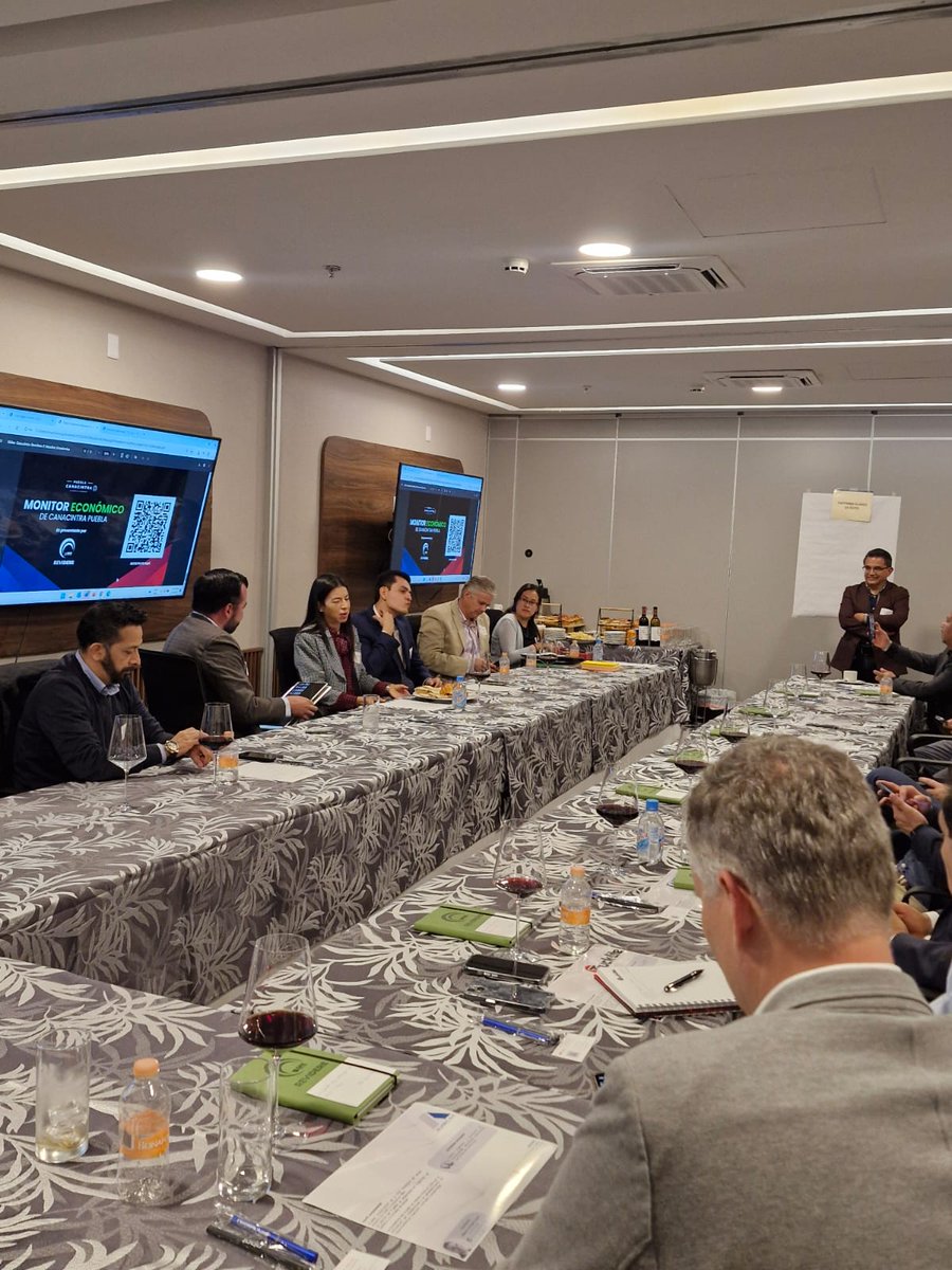 Canacintra Puebla (@canacintrap) on Twitter photo 🤝 Reactivación de la Cadena de Valor en Puebla
Un encuentro estratégico que reunió a CEOs y Directores de Planta del sector automotriz en el Club de Empresarios de Puebla.
🔧 Durante la jornada, se llevaron a cabo actividades de integración que fortalecieron los lazos entre 🤝 Reactivación de la Cadena de Valor en Puebla
Un encuentro estratégico que reunió a CEOs y Directores de Planta del sector automotriz en el Club de Empresarios de Puebla.
🔧 Durante la jornada, se llevaron a cabo actividades de integración que fortalecieron los lazos entre