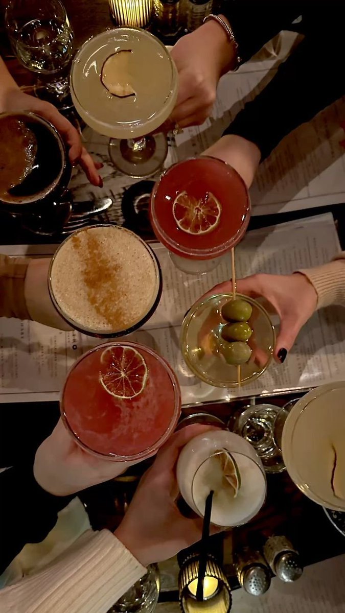 Dinner with a side of good vibes.