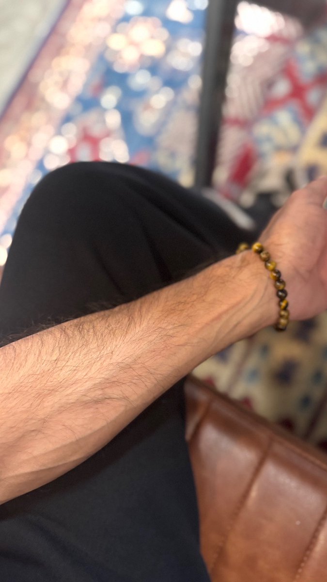 ابيض من حياتي 🤍
