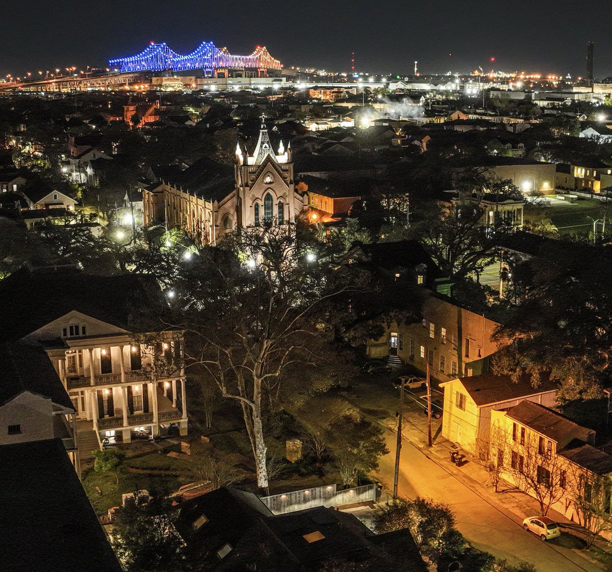 marcorasi1960's tweet image. View of Lower Garden District from the Garden District, New Orleans