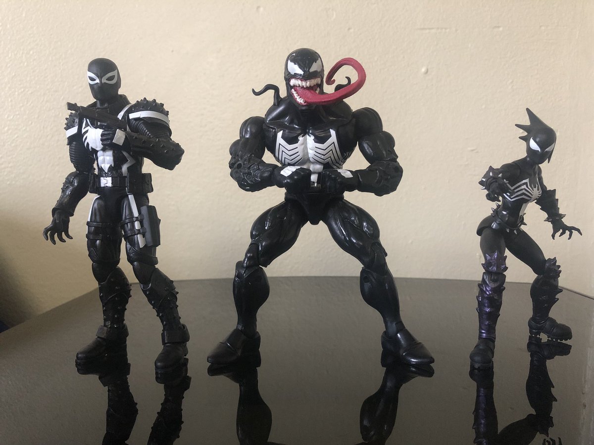 Amazingspiral05's tweet image. I wanted to take more photos of the Venomous Trio.
#MarvelLegends #Venom #AgentVenom #Mania