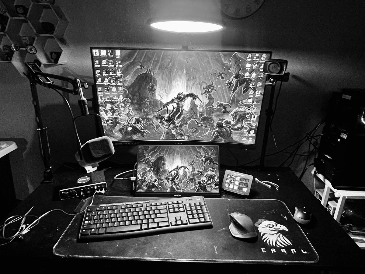 _ThomasTheDemon's tweet photo. 🟣 LIVE at 6PM PST / 8PM EST!
Playing 2 creepy indie horror games tonight 👻
Setup’s almost complete too 👀
Come chill and get spooked 💜
🔴 https://t.co/JQBj7feUow https://t.co/q0ErlQnzN9