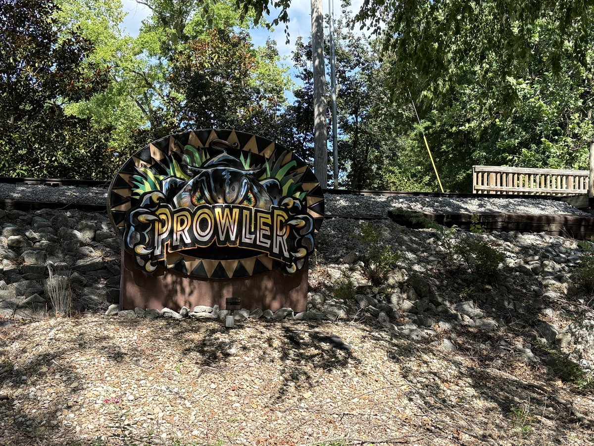 Sammyland6's tweet image. So I guess Prowler and Timber Wolf aren’t operating today ☹️ #worldsoffun