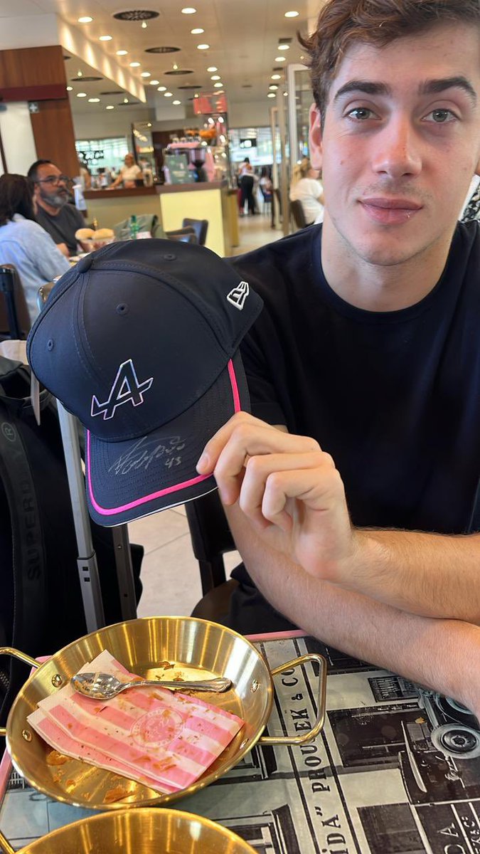 Gracias <a href="/FranColapinto/">Franco Colapinto</a> 🧢✍🏻 

Se viene el sorteo,  para que estas tres semanas se hagan más cortas . Estén atentos