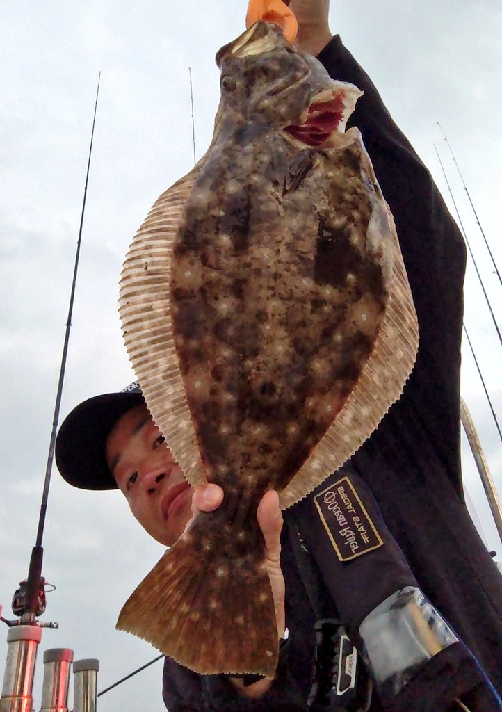 ozaki_garyu's tweet photo. 令和7年7月7日
ヒラメ51
マゴチ44
軽いリグでフワフワ作戦成功!
#PR #リグデザイン #リグデザインメジャー #FIDELITY #フィデリティー #Voodoo68
#ルーディーズ #RUDIES' #ハタ喰い魚子 4.0 ラトルイン #ロックゲームシンカー 7g #根魚狩りフック 4/0 #相馬オフショア #ヒラメ #マゴチ https://t.co/vqawmzXGoQ