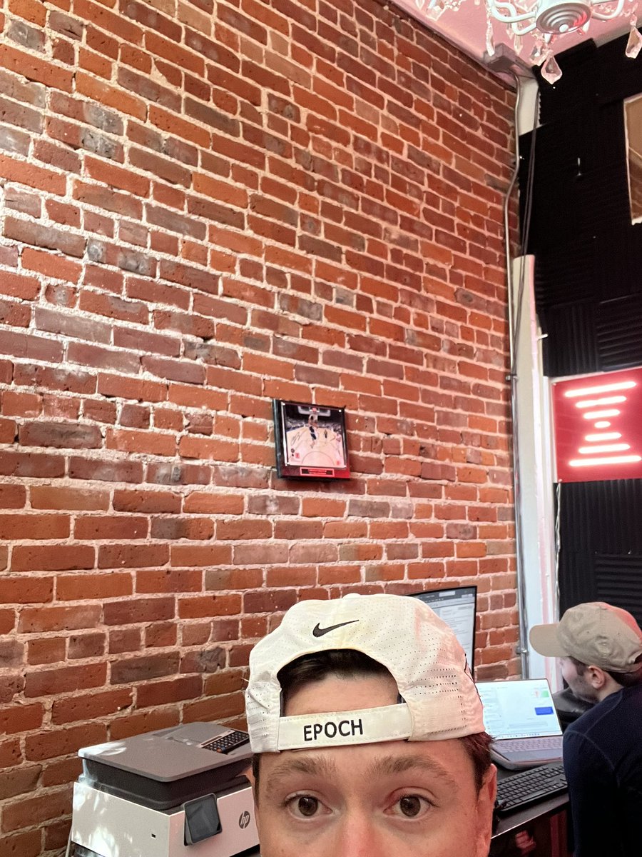 The <a href="/epochvc_/">EPOCH</a> office wants to put a big ass painting on this brick wall

Gimme some recs