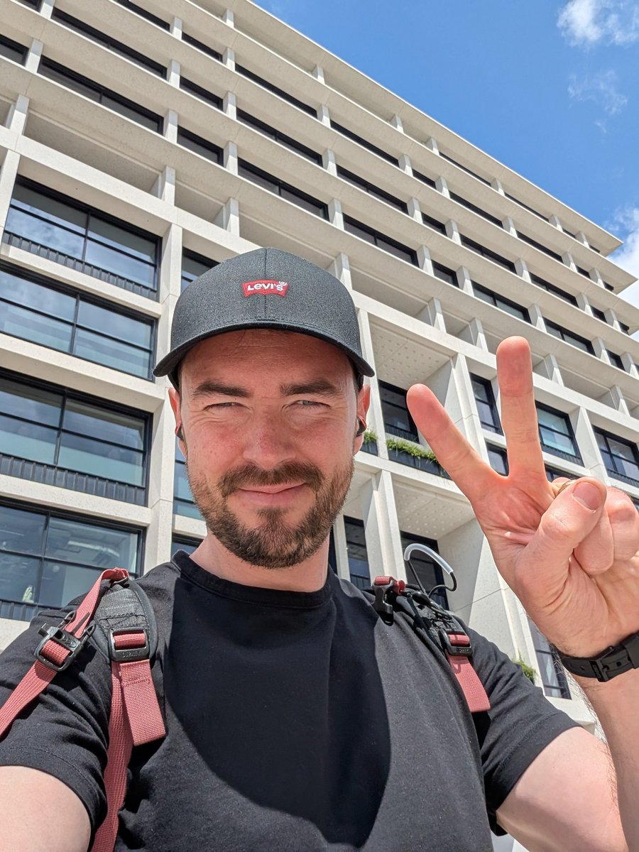 TweetEdMiller's tweet image. After 5½ years, yesterday marked my last day at Meta.
For those who may not know, I joined via the acquisition of my previous company, where we set out to build a continuously-updating 3D model of the world, enabling devices to understand where they are and what’s around them.…
