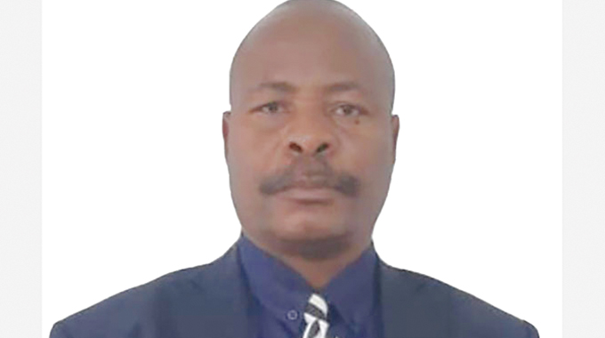 Following the murders, Ndlovu abducted his wife, sparking a manhunt that culminated in his arrest in Botswana. heraldonline.co.zw/kwekwe-in-laws…