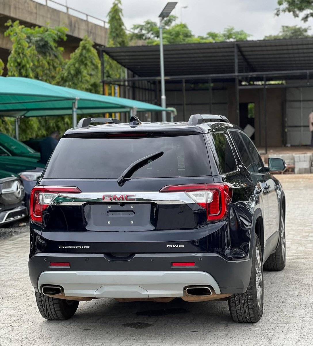 PLEASE KINDLY REPOST IT COMES HIGHLY APPRECIATED 🙏🏽🙏🏽🙏🏽

EXTREMELY CLEAN FOREIGN USED GMC ACADIA SLT AWD 2021 MODEL 
WITH ORIGINAL CUSTOM DUTY 
PRICE II ₦40,000,000.
📍ABUJA
📱07033230964