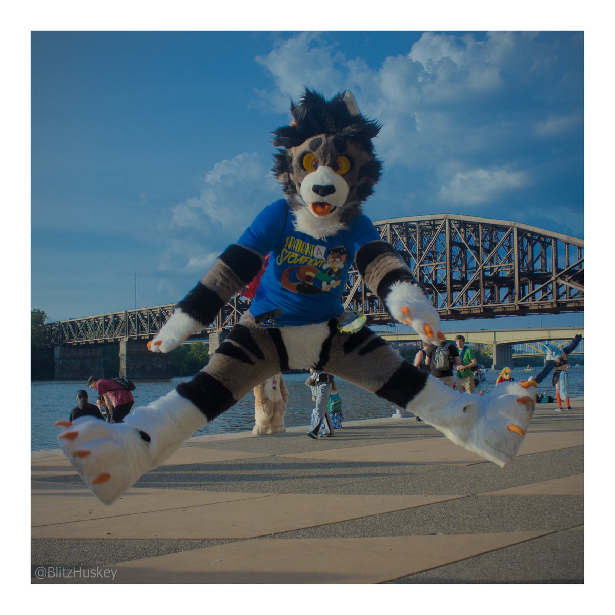 BlitzHuskey's tweet photo. Remember the name. Remember the pose. 🔥

🐺: @motownracc 
📸: @BlitzHuskey 

#Anthrocon #PostConDepression #AC2025 #Furry #FurryFandom #FurryPhotography https://t.co/9pPFGO0GHK